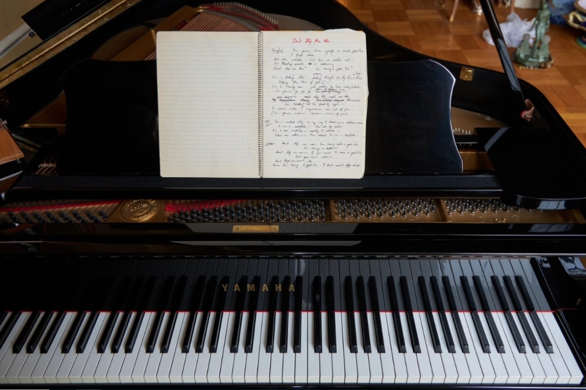 Πιάνο και χειρόγραφο του Φρέντι Μέρκιουρι πωλήθηκαν σε δημοπρασία του οίκου Sotheby’s