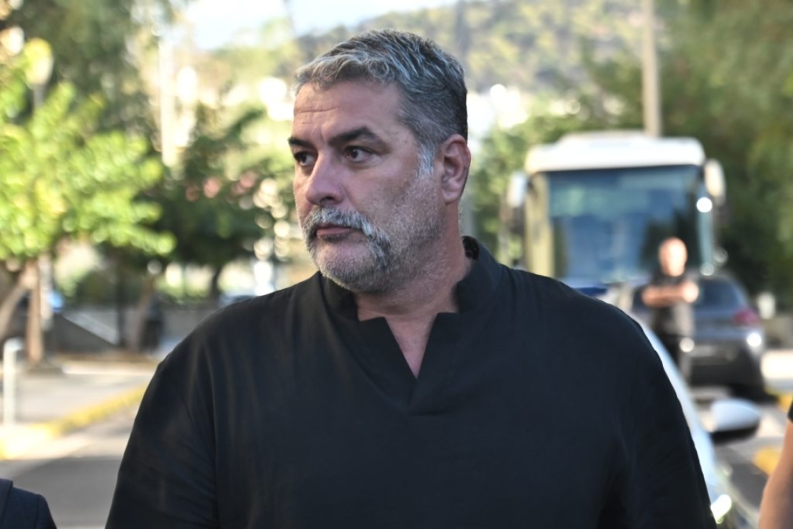 Βασίλης Μπισμπίκης: &quot;Ζητώ συγγνώμη για το τροχαίο στη Φιλοθέη&quot;